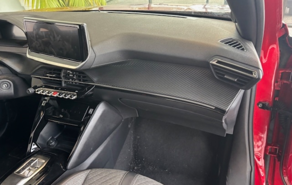 peugeot-2008-1-2-puretech-130ch-s-s-allure-eat8 - 57788575
