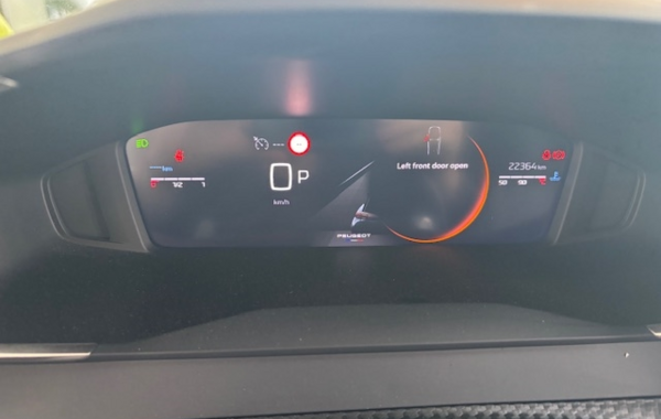 peugeot-2008-1-2-puretech-130ch-s-s-allure-eat8 - 57788575