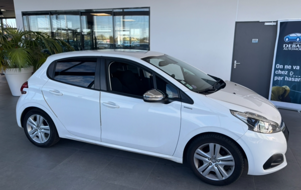 peugeot-208-1-2-puretech-82ch-style-5p - 57958575