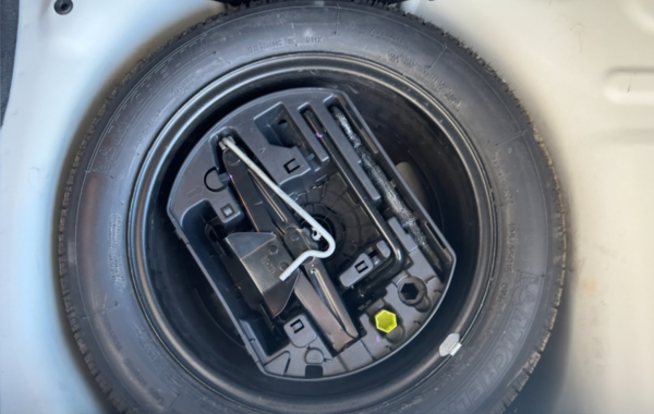 peugeot-208-1-2-puretech-82ch-style-5p - 57958575