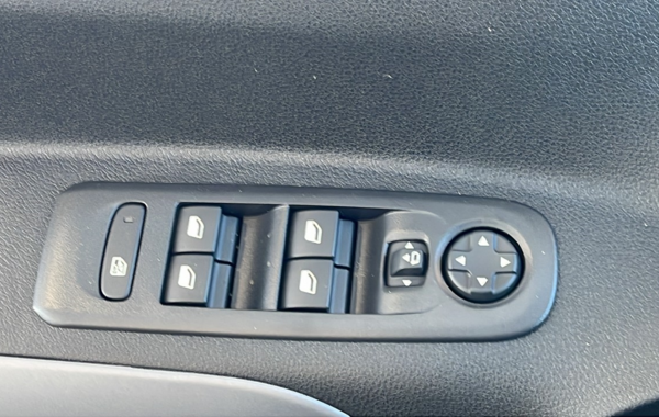 citroen-berlingo-taille-m-1-5-bluehdi-100ch-s-s-plus-5-places - 60238575