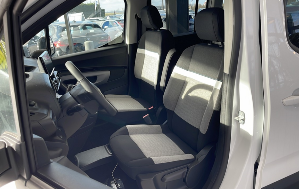 citroen-berlingo-taille-m-1-5-bluehdi-100ch-s-s-plus-5-places - 60488575