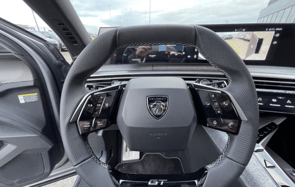 peugeot-5008-hybrid-145ch-gt-e-dcs6 - 63478575