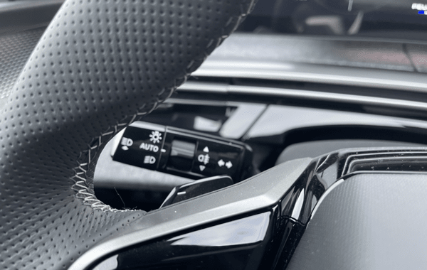 peugeot-5008-hybrid-145ch-gt-e-dcs6 - 63478575