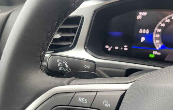 volkswagen-t-roc-2-0-tdi-150ch-life-plus-dsg7 - 65488575