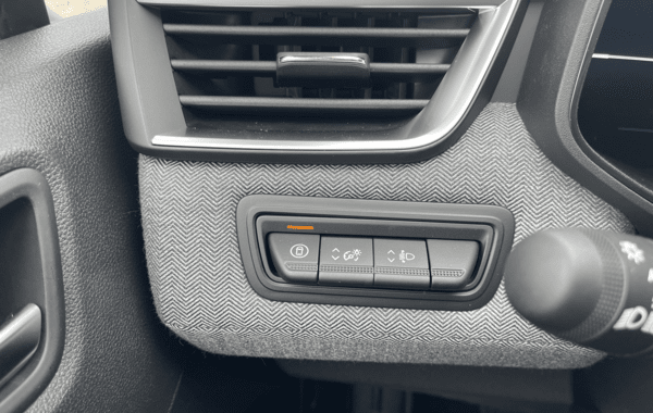 renault-clio-v-1-0-tce-90ch-techno-25 - 65658575