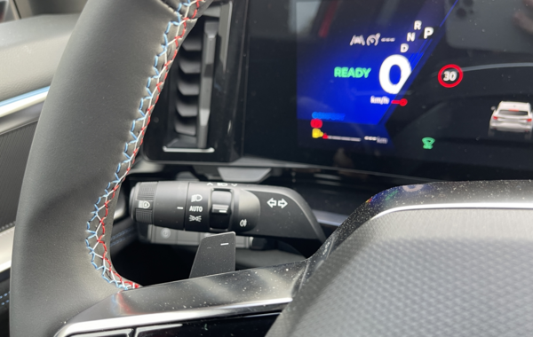 renault-austral-1-2-e-tech-full-hybrid-200ch-esprit-alpine-25 - 65818575