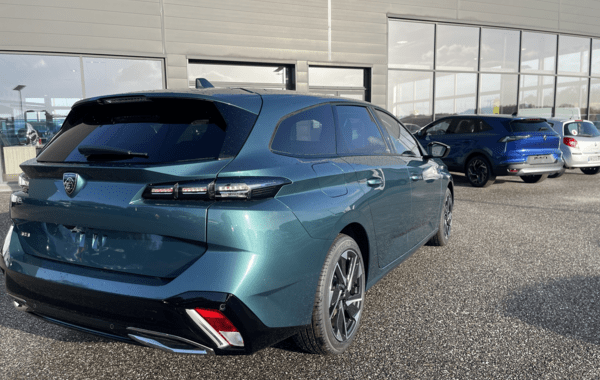 peugeot-308-sw-1-5-bluehdi-130ch-s-s-allure-eat8 - 66028575