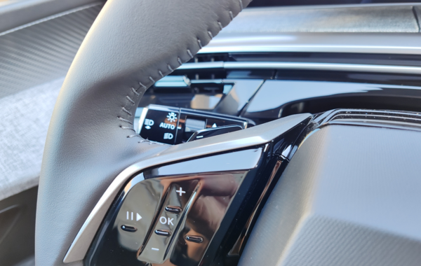 peugeot-3008-1-2-hybrid-145ch-allure-e-dcs6 - 66048575