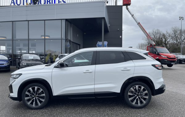 renault-austral-1-2-e-tech-full-hybrid-200ch-techno-25 - 66778575