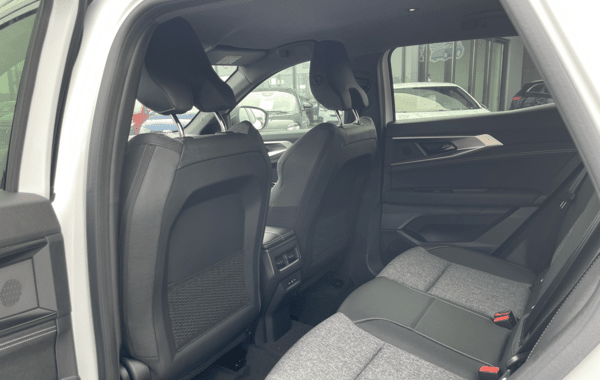 renault-austral-1-2-e-tech-full-hybrid-200ch-techno-25 - 66778575