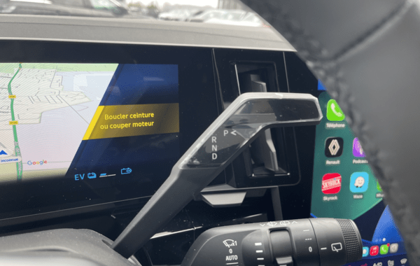 renault-austral-1-2-e-tech-full-hybrid-200ch-techno-25 - 66778575