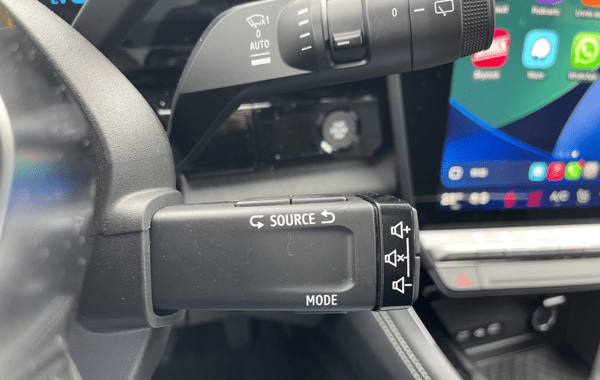 renault-austral-1-2-e-tech-full-hybrid-200ch-techno-25 - 66778575