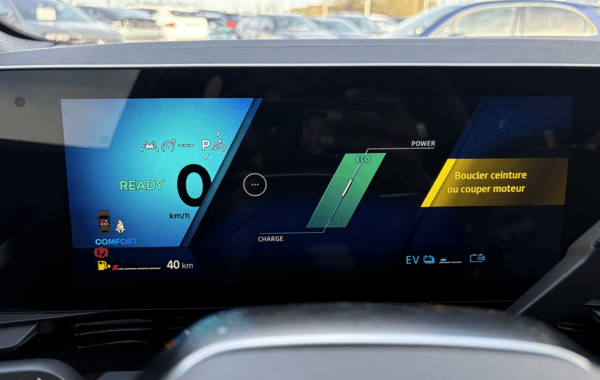 renault-austral-1-2-e-tech-full-hybrid-200ch-techno-25 - 66938575