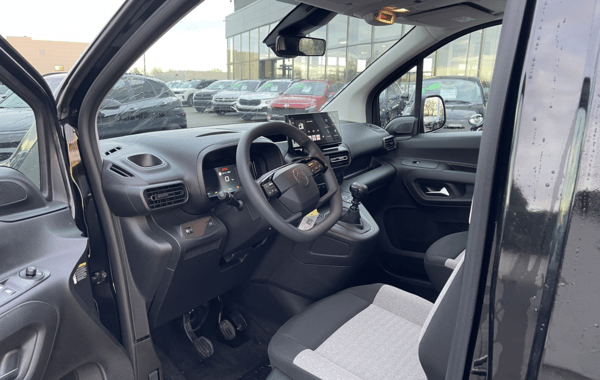 citroen-berlingo-taille-m-1-5-bluehdi-130ch-s-s-plus-5-places - 66978575