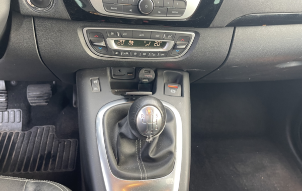 renault-scenic-iii-xmod-1-5-dci-110ch-energy-bose-eco2 - 67208575