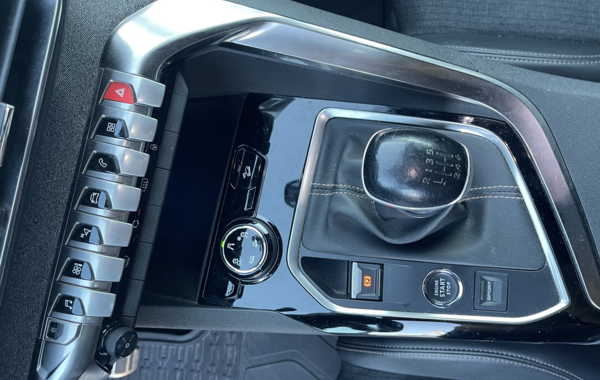 peugeot-3008-1-5-bluehdi-130ch-e6-c-gt-line-s-s-6cv - 67638575