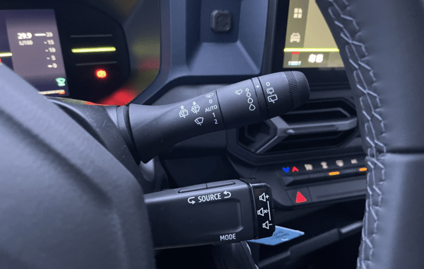 dacia-duster-1-6-hybrid-140ch-journey - 67688575