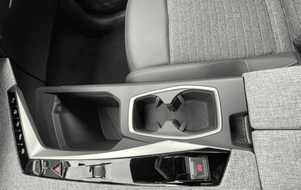 peugeot-5008-hybrid-145ch-allure-e-dcs6 - 68098575