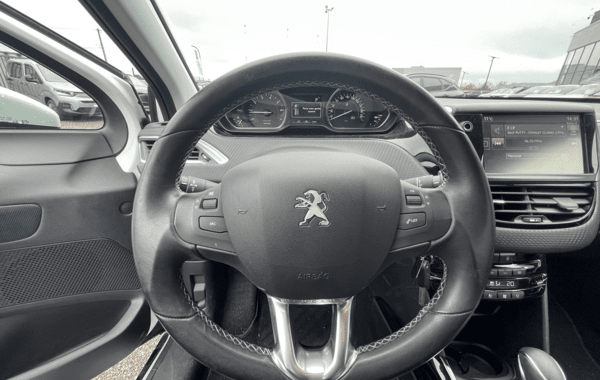 peugeot-2008-1-2-puretech-110ch-allure-s-s-eat6 - 68128575