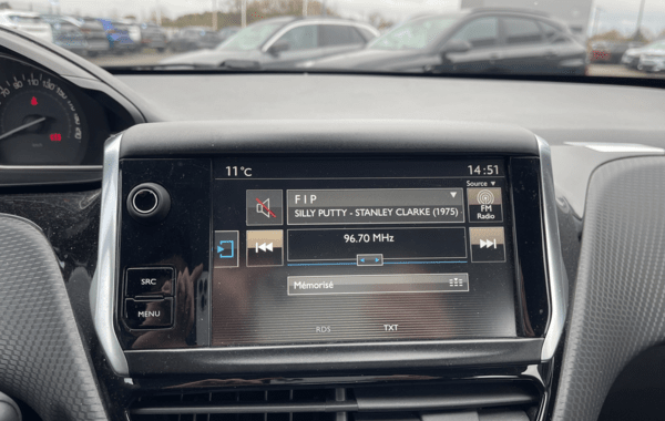 peugeot-2008-1-2-puretech-110ch-allure-s-s-eat6 - 68128575