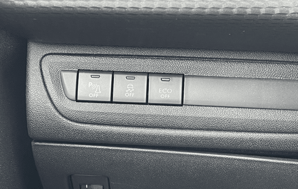 peugeot-2008-1-2-puretech-110ch-allure-s-s-eat6 - 68128575