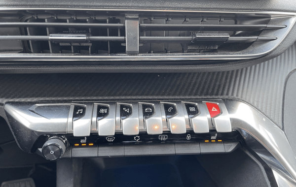 peugeot-3008-1-2-puretech-130ch-s-s-active-pack-eat8 - 68168575