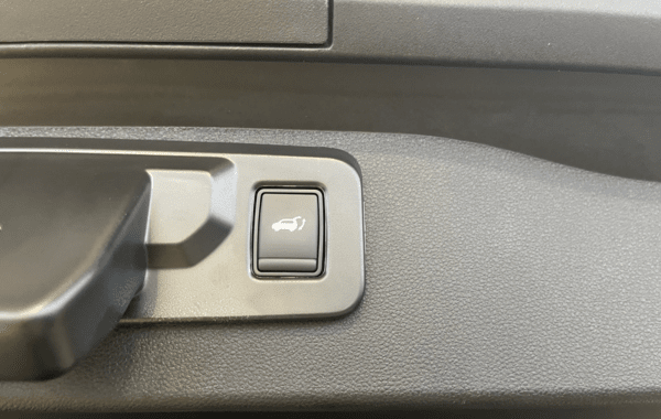 renault-scenic-v-e-tech-electric-170ch-techno-autonomie-confort-25 - 68268575