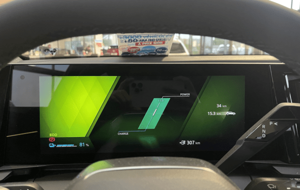 renault-scenic-v-e-tech-electric-170ch-techno-autonomie-confort-25 - 68268575