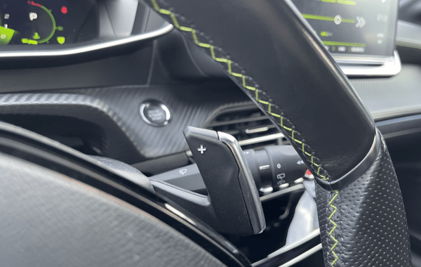 peugeot-208-1-2-puretech-130ch-s-s-gt-eat8 - 68308575