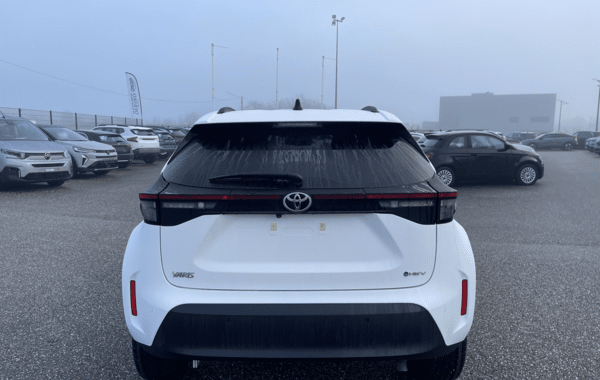 toyota-yaris-cross-130h-design-my25 - 68458575