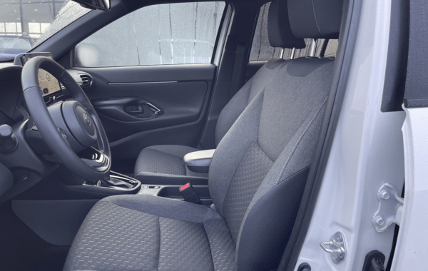 toyota-yaris-cross-130h-design-my25 - 68458575