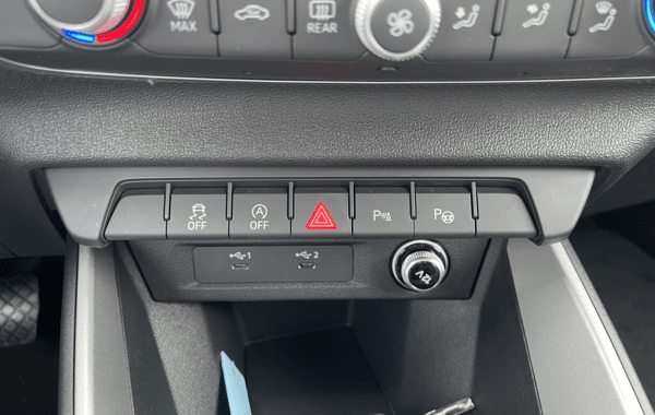 audi-a1-sportback-30-tfsi-116ch-s-line-s-tronic-7 - 68728575