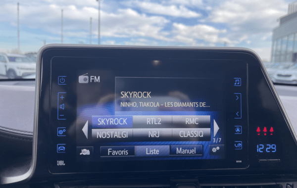 toyota-c-hr-1-2-turbo-116ch-distinctive-awd-cvt-rc18 - 68818575