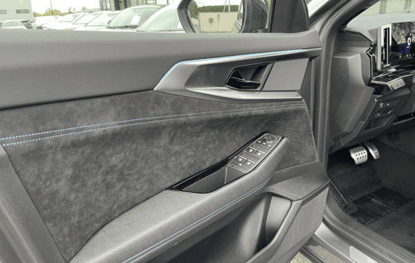 renault-austral-1-2-e-tech-full-hybrid-200ch-esprit-alpine-26 - 68858575