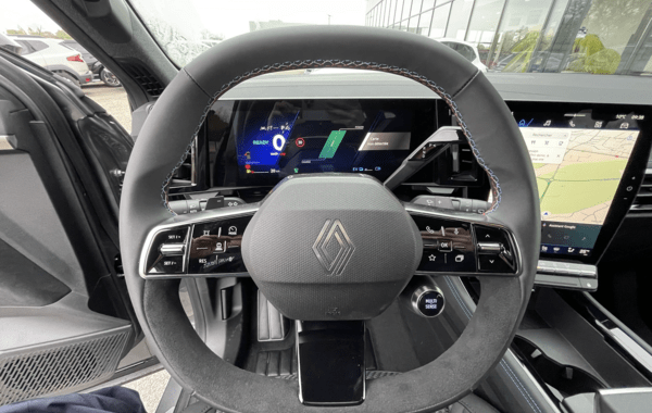 renault-austral-1-2-e-tech-full-hybrid-200ch-esprit-alpine-26 - 68858575