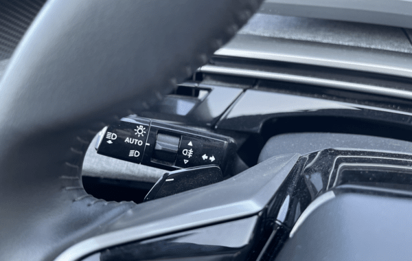 peugeot-5008-hybrid-145ch-allure-e-dcs6 - 68908575