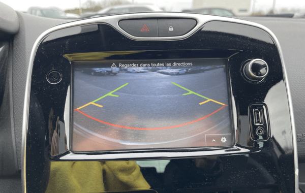 renault-clio-iv-1-5-dci-90ch-energy-intens-euro6-2015 - 69028575