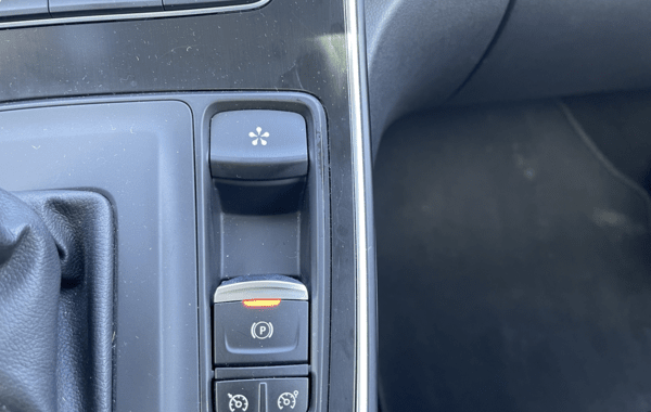 renault-scenic-iv-1-3-tce-140ch-fap-intens-edc - 69038575