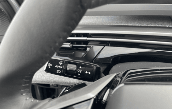 peugeot-3008-1-2-hybrid-145ch-allure-e-dcs6 - 69058575