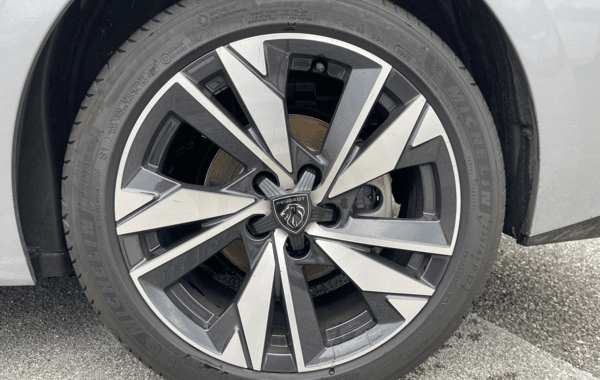 peugeot-308-sw-1-2-puretech-130ch-s-s-allure-eat8 - 69248575