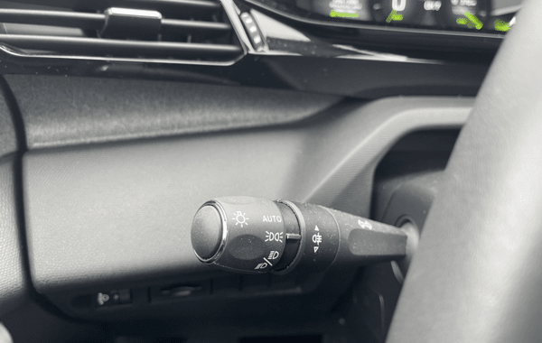 peugeot-308-sw-1-2-puretech-130ch-s-s-allure-eat8 - 69248575