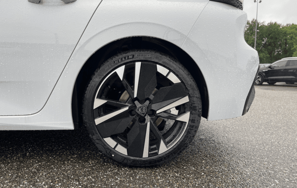 peugeot-308-1-5-bluehdi-130ch-ss-gt-exclusive-eat8 - 69608575