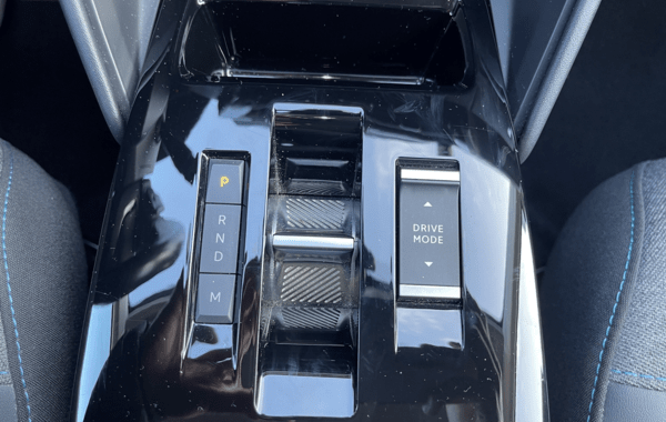 citroen-c4-bluehdi-130ch-s-s-shine-eat8 - 69668575