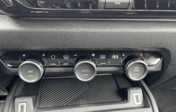 citroen-c4-1-2-hybride-145ch-s-s-business-automatique - 69768575