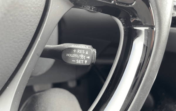 toyota-c-hr-1-8-hybride-122ch-design-e-cvt - 69938575