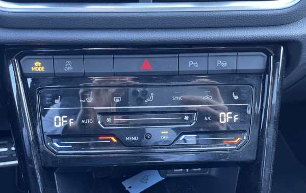 volkswagen-t-roc-1-5-tsi-evo2-150ch-r-line-dsg7 - 70008575