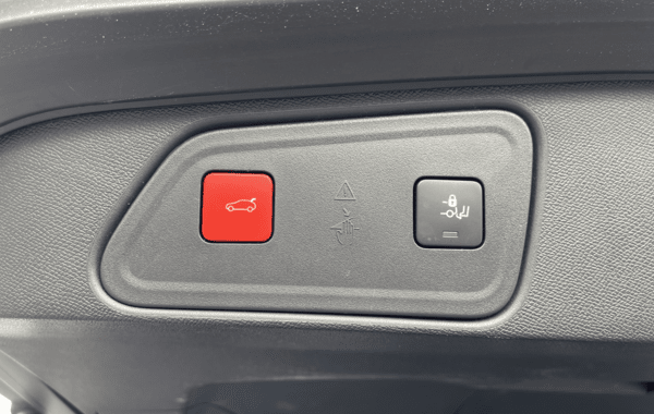 peugeot-3008-1-2-puretech-130ch-s-s-allure-business - 70108575