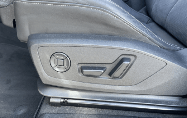 audi-q3-35-tfsi-150ch-s-line-s-tronic-7 - 70228575