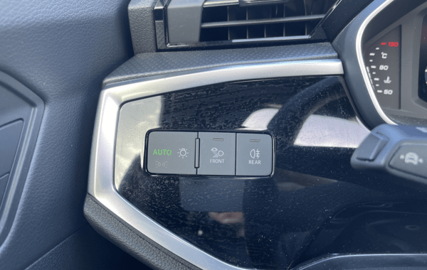 audi-q3-35-tfsi-150ch-s-line-s-tronic-7 - 70228575